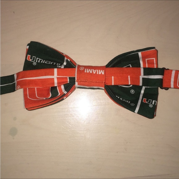 NWT UM University of Miami Spirit Bow Tie - Picture 2 of 4